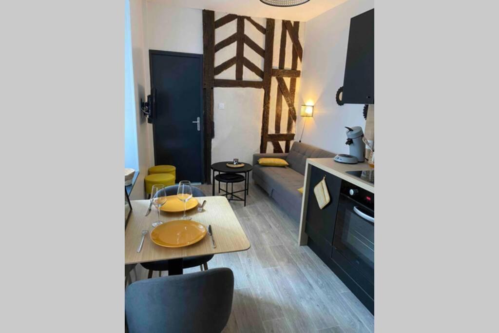 Appartement Centre De Moulins Moulins  Eksteriør bilde